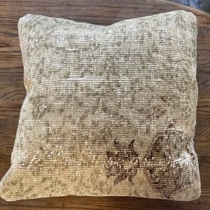Layla Kaekoo pillow cover